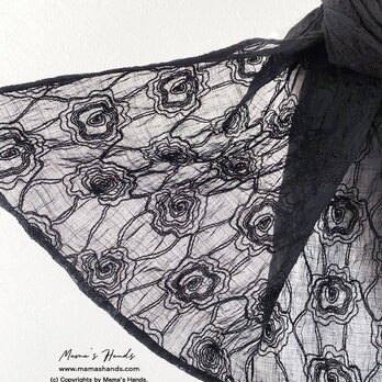 おしゃれな 花柄 刺繍 黒 ブラック 綿100% ストールの画像
