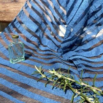 草木染めインドシルクストール（藍染B)の画像