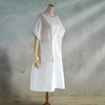 PSNY ジャンパースカート&ワンピース・ホワイト ポシェット １枚で決まる服 かぶるだけで決まる 日本製 AP25の画像