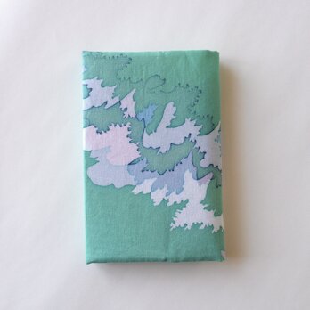 ろうけつ染ブックカバー（木綿・文庫用・薄緑系・Ｄ）の画像