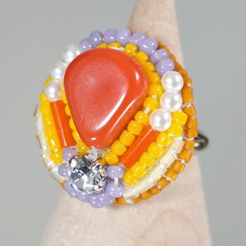 おゃべりな指輪100 フリーサイズ　ビーズ刺繍のリング　オレンジ　マルチカラーの画像