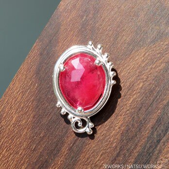 サファイア ブローチ / Red Sapphire Broochの画像