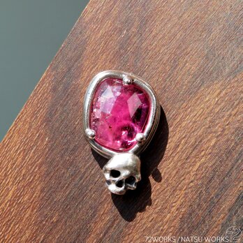 ピンクトルマリン ブローチ / Pink Tourmaline Skull Broochの画像