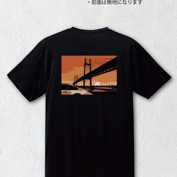 横浜イラスト・Tシャツ（バックプリント）　 「Under the bridge 2」の画像
