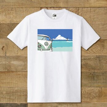 Tシャツ　南国イラスト　ワーゲンバスと水平線　「エメラルド　ビーチ」の画像