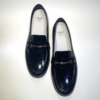 ◆値下げ◆軽量撥水2トーンビットローファー (ブラック × エナメル) 22.5cm〜23.5cmの画像