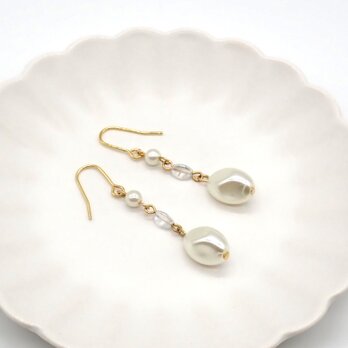 バロックパールピアス／イヤリング