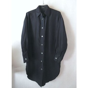 １）シルクシャツ・濃紺・平織り・着丈９０ｃｍの画像