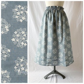 すっきり見えるシンプルAラインスカート：78cm（サザンクロス紫陽花：ブルーグレー）の画像