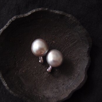 【SV】Baroque pearl／gray・大粒グレーバロックパールのイヤリングの画像