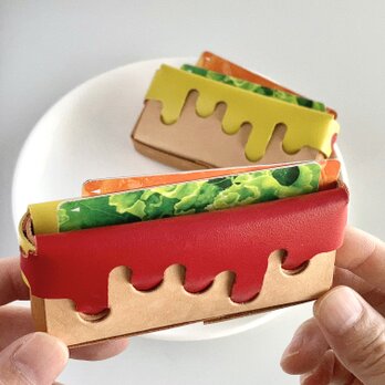とろ〜りサンドな革のカードホルダー #食べ物モチーフ #サンドイッチの画像