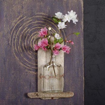 板流木と浜辺の漂着びんの花器　フラワーベース　一輪挿し　花瓶　wood vase　　１ー１の画像
