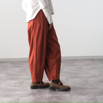 ウエストタック、コード調節付き/サーカスパンツ《テラコッタ》