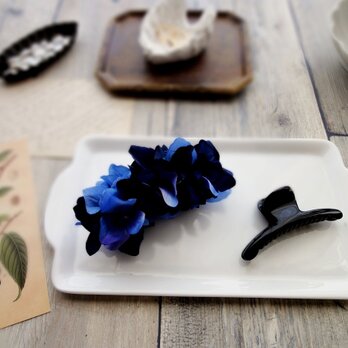 バンスクリップ ■ 紫陽花の花びら ■ ダークブルー×ブルー(2色混合）の画像