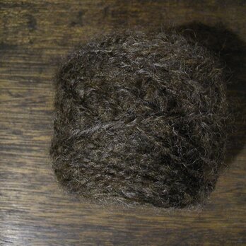手紡ぎ毛糸　ロムニー　焦げ茶　100gの画像