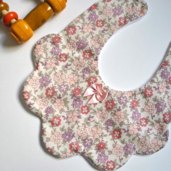 お花のカタチ♡ベビースタイ