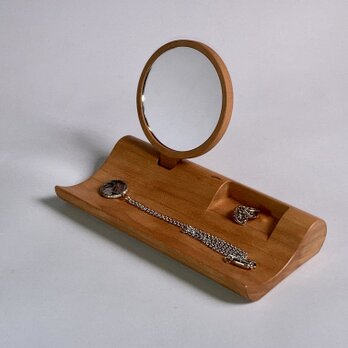 デコ・アクセサリーロング(取り外すと手鏡になるミラーとアクセサリーを使いながら飾る木製スタンドトレー、チェリー材)の画像
