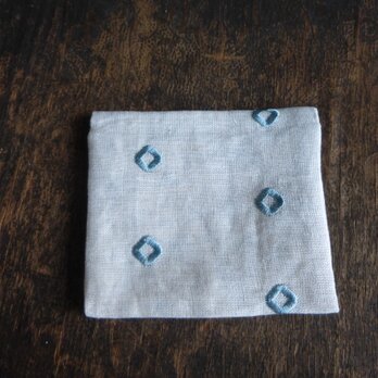 リネンの刺繍入りサニタリーケース（送料無料）の画像