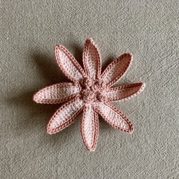 レース編み＊お花ブローチ（桜と撫子）の画像