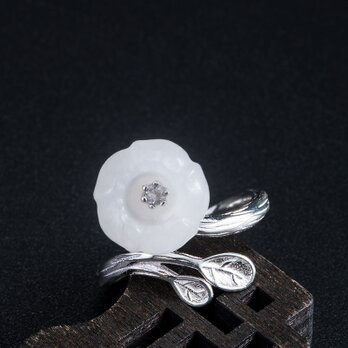 ＜受注制作＞蓮の花のリング　ネフライト　ギフト　ラッピング　R248の画像