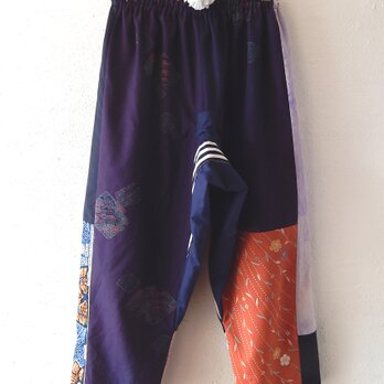 着物・浴衣リメイクサルエルパンツ　紫ｘアフリカンテキスタイルの画像