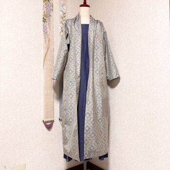 大島紬から作ったローブ　着物リメイクの画像