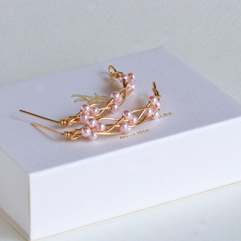 14kgf Swarovski PearlCherry Blossom Color  Twist bent Pierceの画像