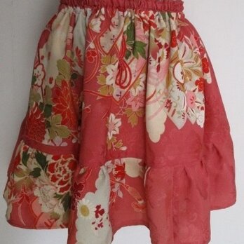 ７１０８　花柄の着物で作ったミニスカート　＃送料無料の画像