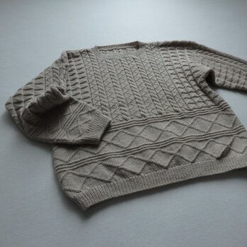 稲妻・ケーブル模様　手編みガンジーセーター