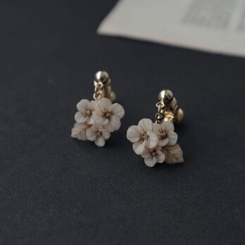 Flowergarden pierce/earringの画像