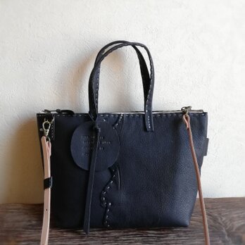 まいにちtote shoulder　黒色　ピッグスキンレザーの画像