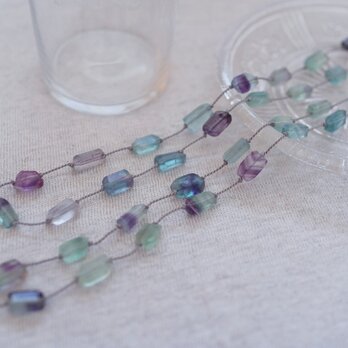 long necklace silk フローライトタンブルの画像