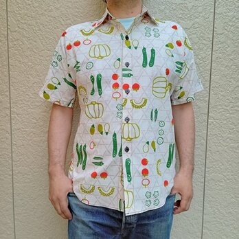 半袖和柄シャツ（篭目に夏野菜）の画像
