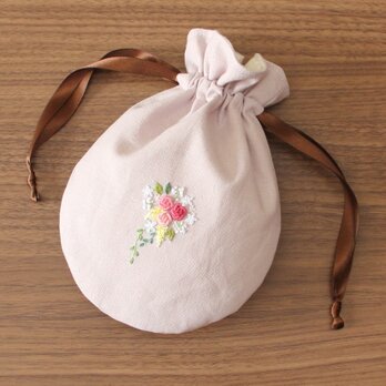 巾着ポーチ　手刺繍のミニブーケ　ペールピンクの画像