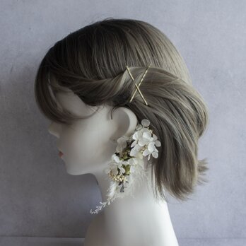 【再販】白の紫陽花の耳飾りロング（左耳用）の画像
