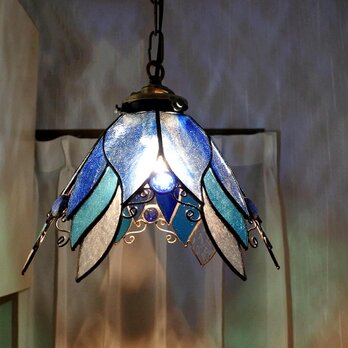 青い天使の花のランプ6面体 ステンドグラス 照明 ランプ ペンダントの画像