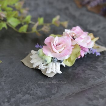 ピンクの薔薇と刺繍のお花のバレッタ　髪飾り　バレッタ 　ブルー　入学式　卒業式　結婚式　フォーマル　お出掛け　浴衣　髪飾り　の画像