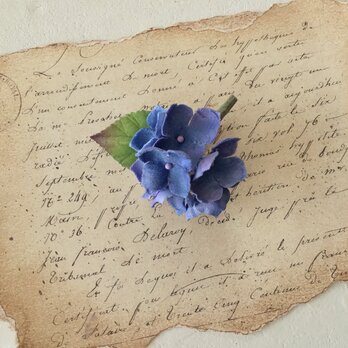 染め花の紫陽花のポニーフック(濃ブルーパープル)の画像