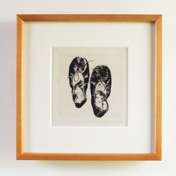 銅版画 "ballet shoes"（額装）の画像
