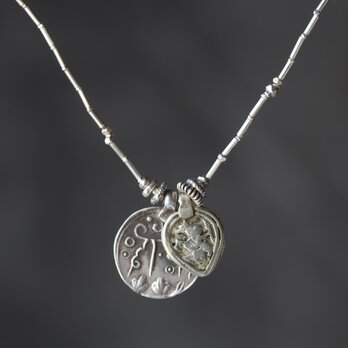 [India] old coin silver pendantの画像