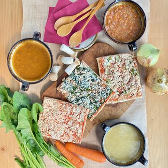 有機野菜＆パンチェッタの天然酵母ピザ＆スープセット＜３食/３枚＞の画像