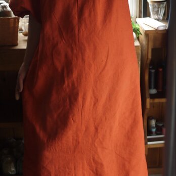 茜色正絹反物からバルーン袖ワンピースの画像