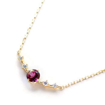 K18 ロードライトガーネット＆ダイヤモンドのネックレス（ラウンドカット）~Ello Lily~ 1月誕生石の画像