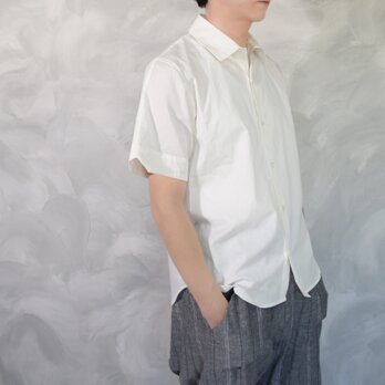 【完全一点物】半袖タイトシャツ（ホワイト）の画像