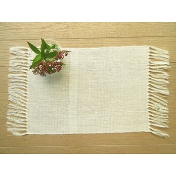 １）手織り・白麻（ラミー）・花瓶敷の画像