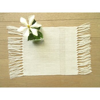 ３）手織り・白麻（ラミー）・花瓶敷の画像