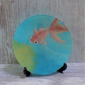 ガラス製飾り皿　金彩ガラス皿　「游」　金魚　丸形の画像