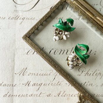 Earrings of lily of the valleyの画像