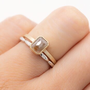 Grey & Pink Diamond Ringの画像
