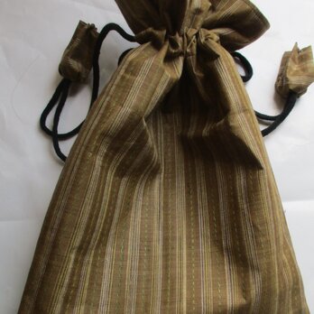７２００　縞柄の正絹の着物で作った巾着袋　＃送料無料の画像